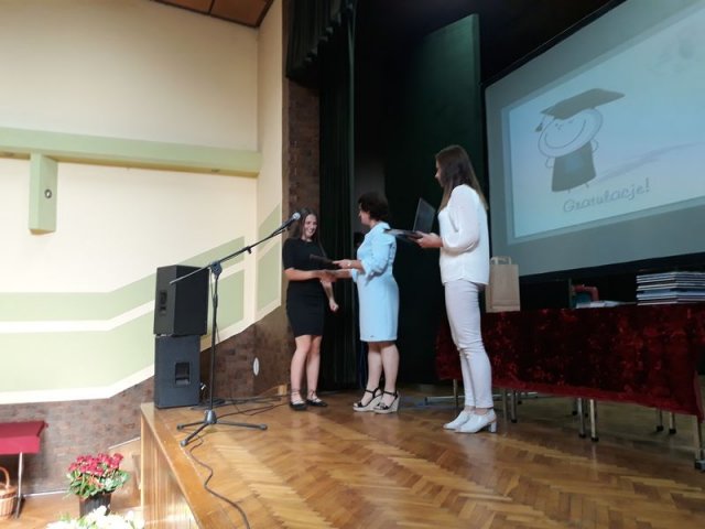 Klasy_3_2017_2018_GIM_064