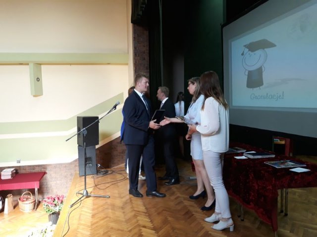 Klasy_3_2017_2018_GIM_132