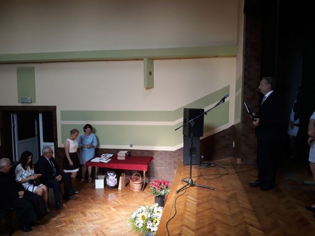 Klasy_3_2017_2018_GIM_143