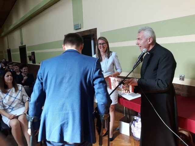 Klasy_3_2017_2018_GIM_213