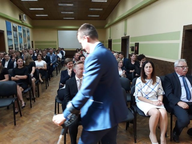 Klasy_3_2017_2018_GIM_214