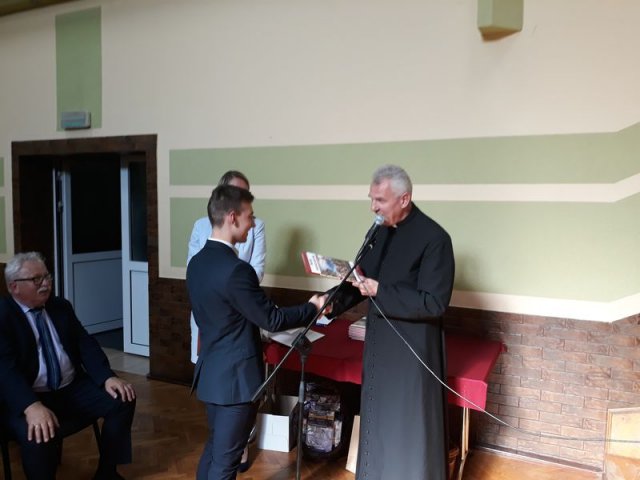 Klasy_3_2017_2018_GIM_215