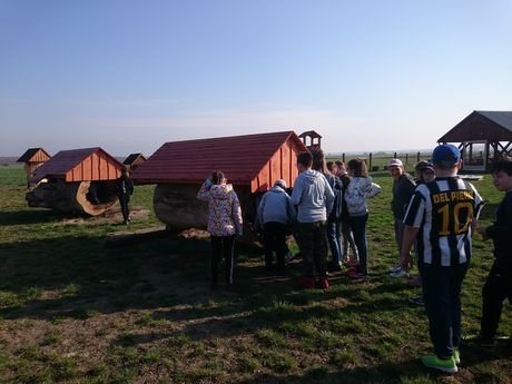 Wycieczka do zagrody Pszczółki przyjaciółki